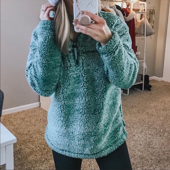 boxercraft Tops - Frosted green Sherpa pullover